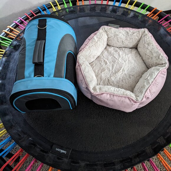 Cat bed and cat carrier - Picture 1 of 15